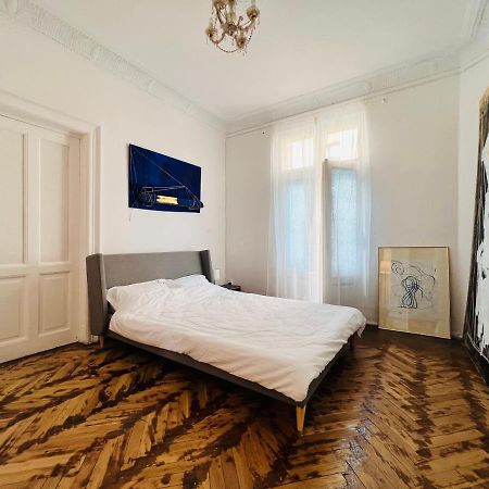 Sada Art Gallery Apartment 부쿠레슈티 외부 사진