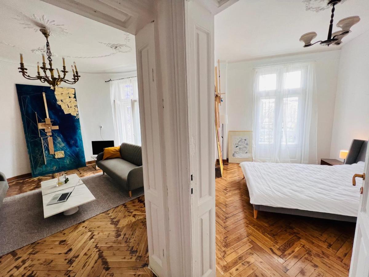 Sada Art Gallery Apartment 부쿠레슈티 외부 사진